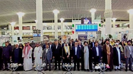 نخستین گروه از زائران عمره راهی عربستان شدند