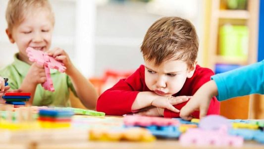 اختلال یادگیری در کودکان اوتیسم