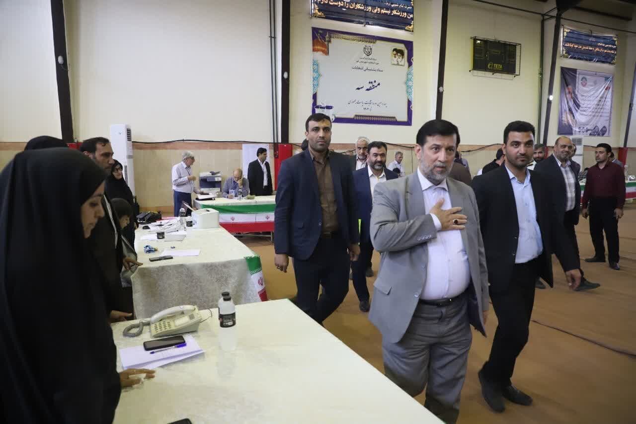 هیچ یک از شعب اخذ رای در قم نمی توانند نتایج را اعلام کنند - خبرگزاری دکتر شهاب | اخبار ایران و جهان