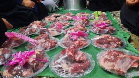 توزیع بیش از10 هزار بسته گوشت قربانی بین نیازمندان شهرستان آمل 