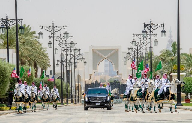 عربستان | سرمایه گذار گزاره برگ کاخ سفید درباره «سرمایه گذاری تاریخی» عربستان در آمریکا
