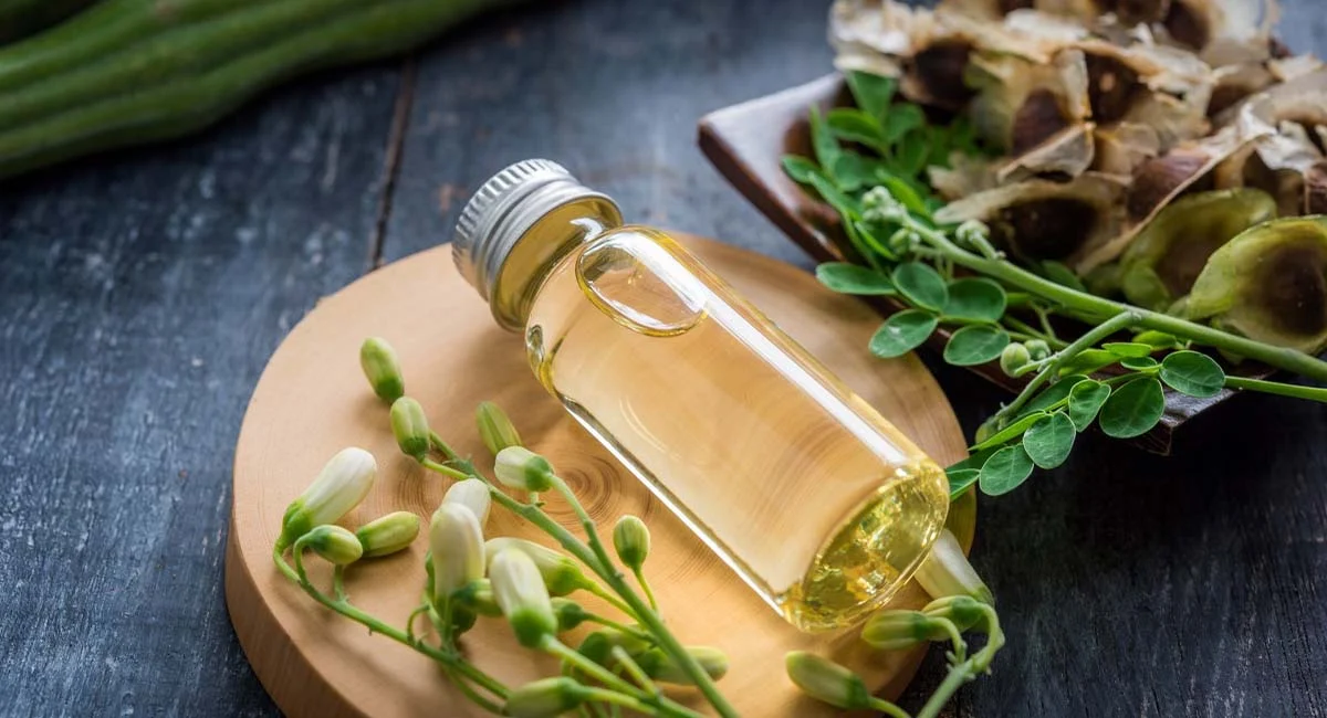 نحوه استفاده صحیح از روغن مورینگا برای حداکثر اثربخشی